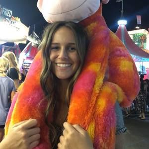 Meet your Posher, Alyssa